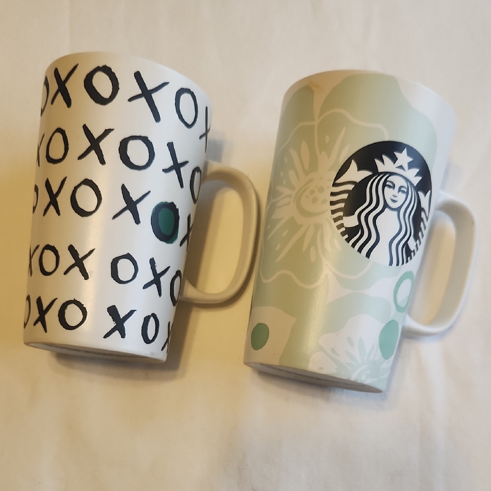 Starbucks XO and Floral Mug Duo in Black and Green
